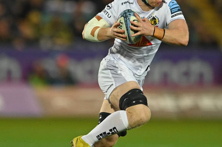 Exeter Chiefs forward Martin Moloney has joined Championship outfit Cornish Pirates on loan