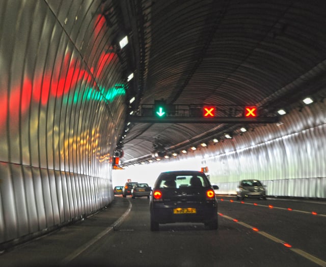 Tunnel works 'disrupting sleep' with diversion compared to M25