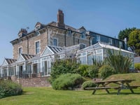 Popular hotel unveils expansion plans 