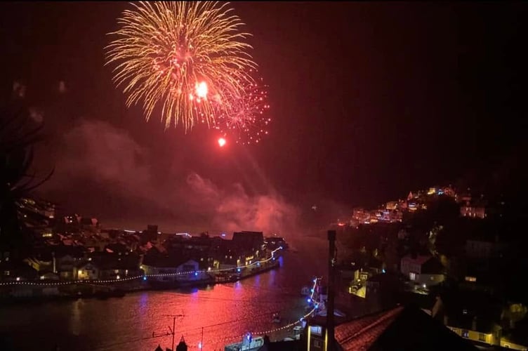 Looe's fireworks on New Year's Eve from a vantage point above the town. (Picture: Cheryl Newton)