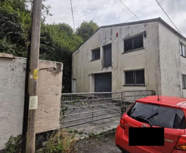 New flats overlooking historic homes would cause "baked-in" disputes
