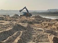Campaign launched to stop ‘sand mining’ at Hayle Beach