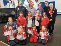 1st Liskeard Rainbows receive awards