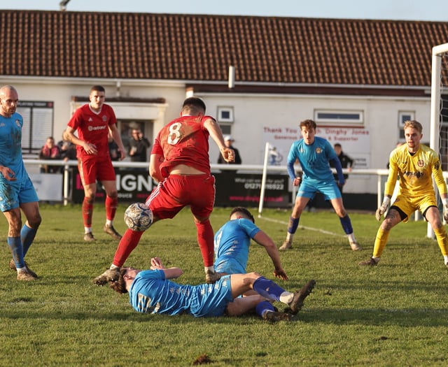 Saltash beaten in controversial clash at play-off chasing Barnstaple