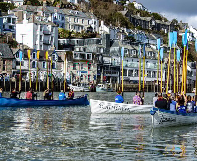 Oars of Thunder return to Looe to a heroes welcome