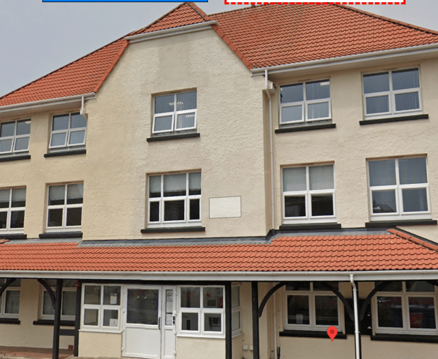 Business given assurances after councillor told he must apologise