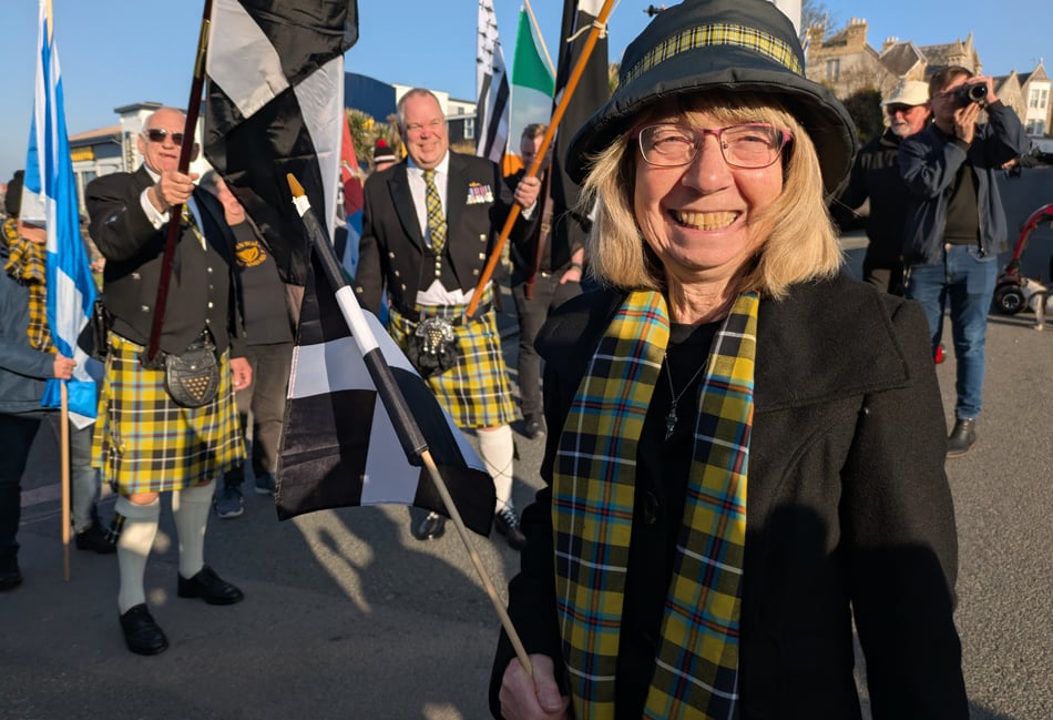 Tributes paid to community stalwart 