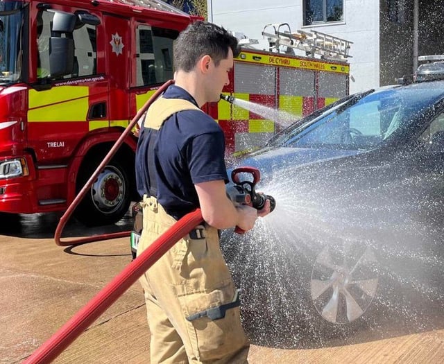 Saltash firefighters to stage charitable car wash day