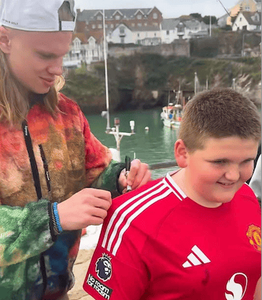 Football fans left starstruck after spotting famous footballer