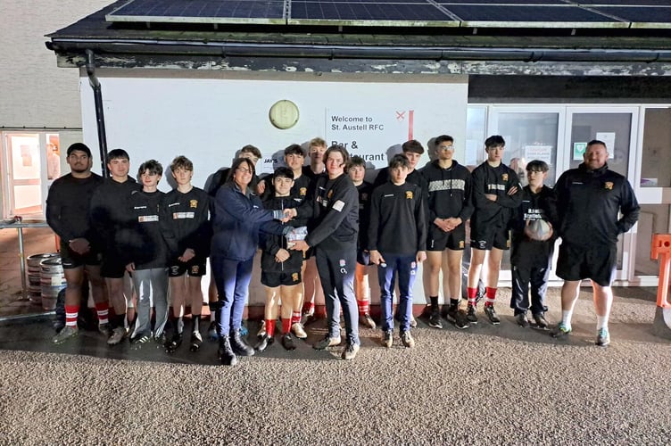 The St Austell RFC under-16s have been given £300 by Suez.