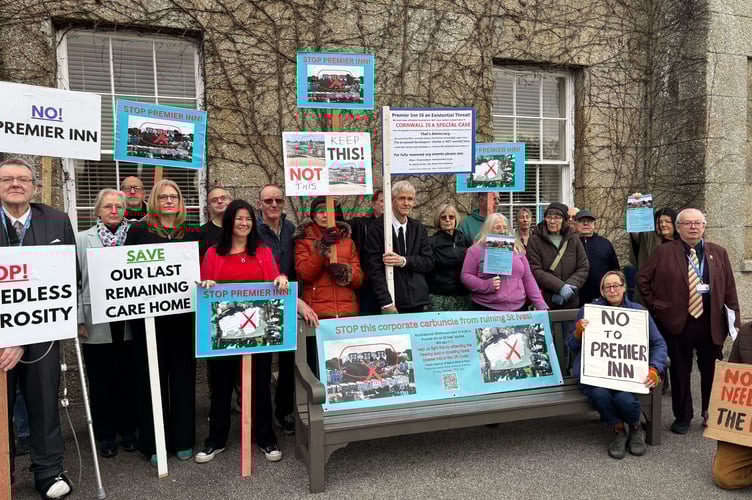Opponents of plans to bring a Premier Inn to St Ives made their feelings known outside an appeal at the Tregenna Castle hotel 2