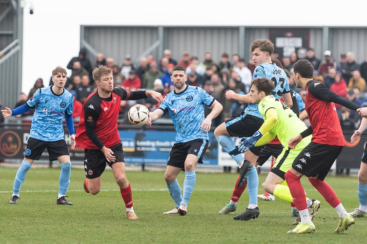 Truro City v Salisbury 22â3-25