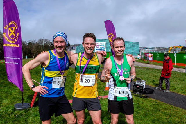 Cornwall AC star eases to victory ahead of Marples and O'Neill