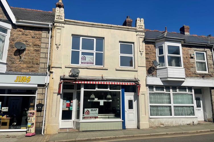 UNDER HAMMER - Trelowarren Street, Camborne.