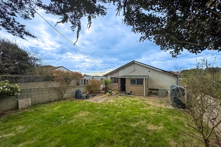 UNDER HAMMER - Suhaili, Rosudgeon.