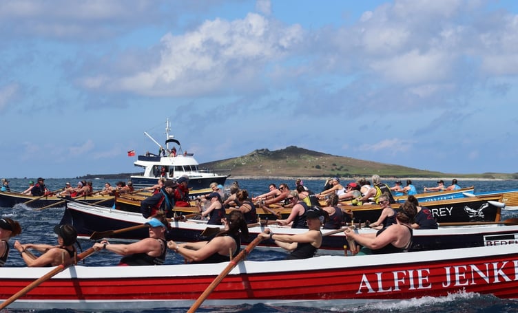 World Championship Gig Rowing race underway
