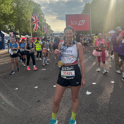 Nurse completes London Marathon to help her patients
