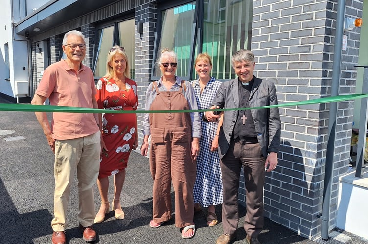 (left to right): Jonathan Calverley – Samaritans of Cornwall Trustee and Build Project Lead; Sue Wilkins – Director of the Samaritans of Cornwall; Sue Wright and Gill Pipkin – past Directors of the Samaritans of Cornwall; The Right Reverend the Bishop of Truro, Hugh Nelson.