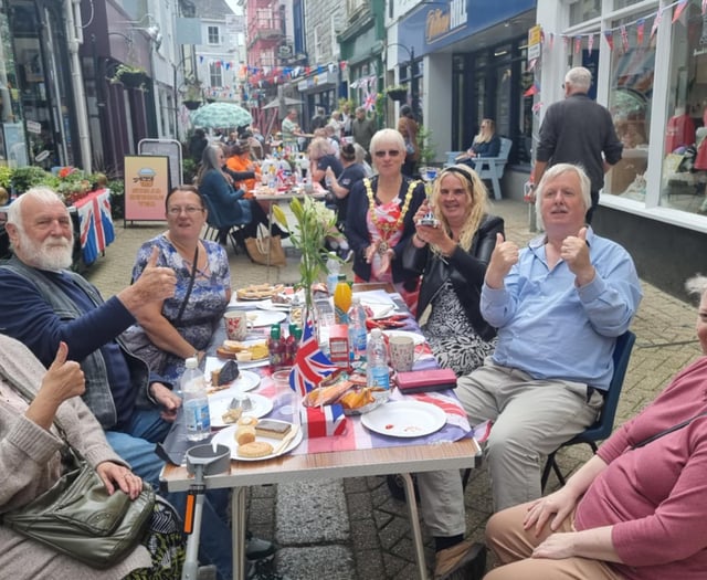 Town comes together to mark VE Day 80 celebrations in style