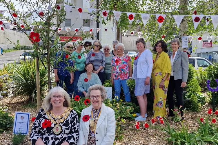 Ladies of the Bodmin Inner Wheel with Cllr Liz Ahearn, the mayor of Bodmin (Picture: Bodmin Town Council)
