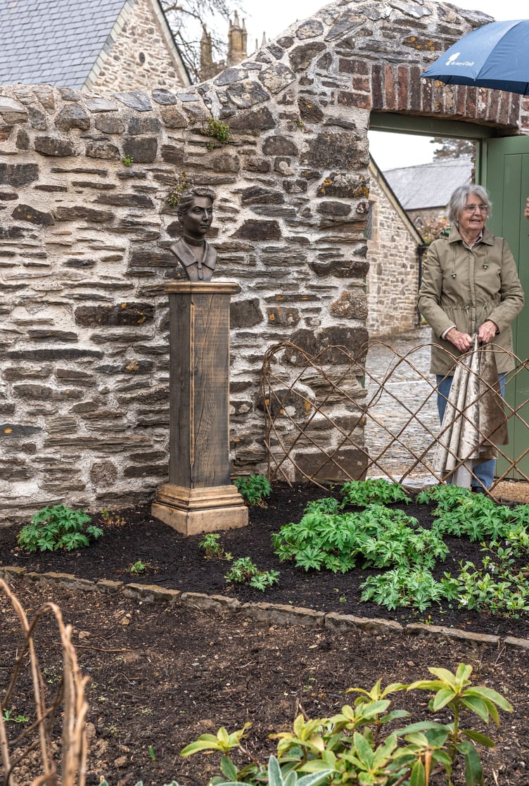 St Ive resident Doreen Cardew was invited to unveil the bronze bust of Emily Hobhouse which now takes pride of place in the kitchen gardens at The Story of Emily. (Picture: The Story of Emily)