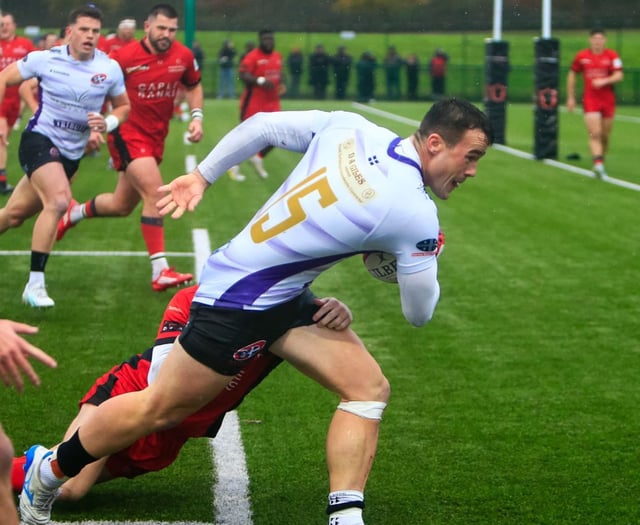 Trewin and McNab to leave Pirates for Championship rivals
