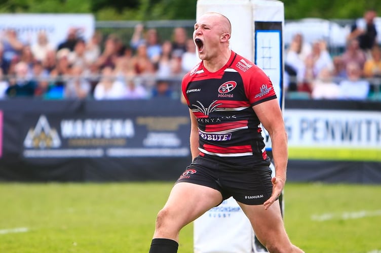 Cornish Pirates winger Harry Yates scoring a try against Nottingham in the Championship