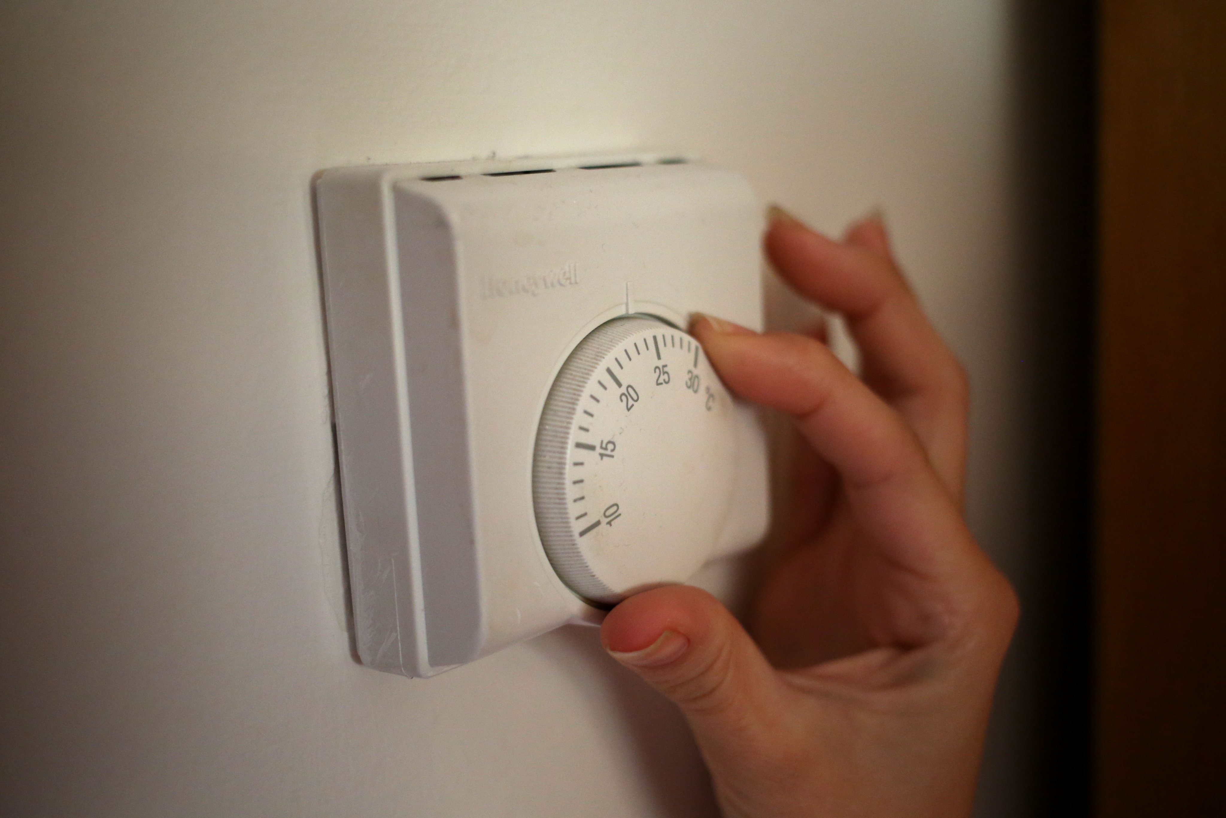 Hundreds of households in Cornwall benefit from Government's plan for social homes' energy efficiency