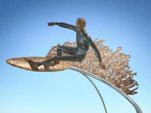Plans to erect surf statue set to go ahead
