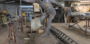 Landmark £100,000 surf statue unveiled