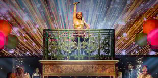 &Juliet: Shakespeare plays pop