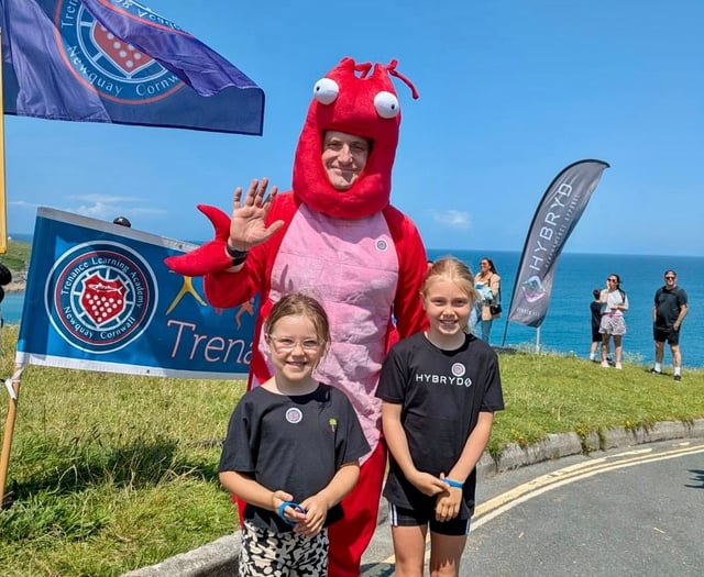 Hundreds join family fun run to celebrate town’s fishing heritage