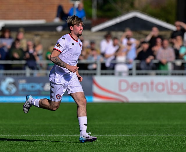 Love-Holmes puts pen to paper on new deal with Tinners