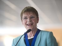 Tributes to former mayor 