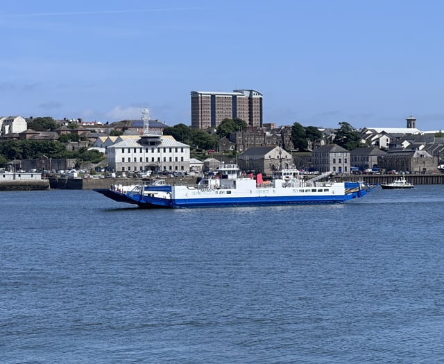 Three-ferry service resumes on Tamar as LYNHER returns