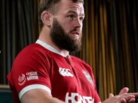 Cowan-Dickie starts for Lions in final warm-up fixture