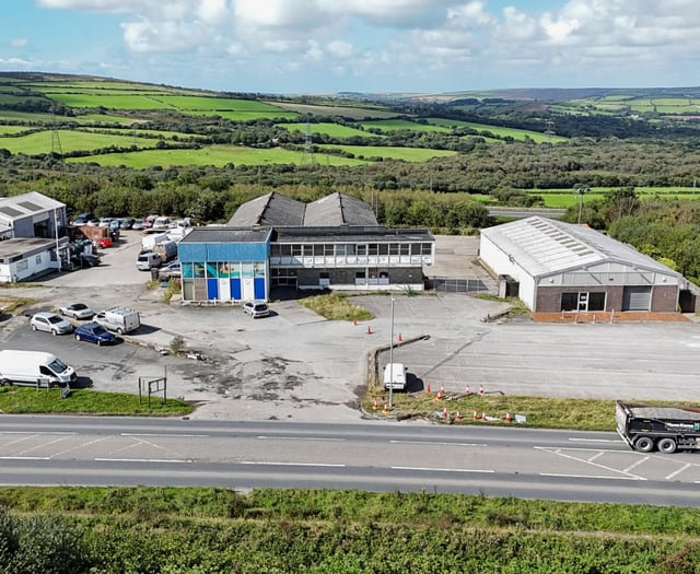 Trading estate with redevelopment potential is sold at auction