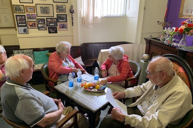 Oddfellows in Redruth and Truro recall Second World War with quiz and games.