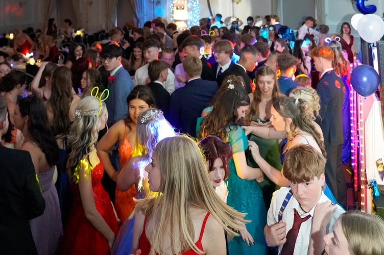 Camborne students dazzle at glamorous prom night 3.
