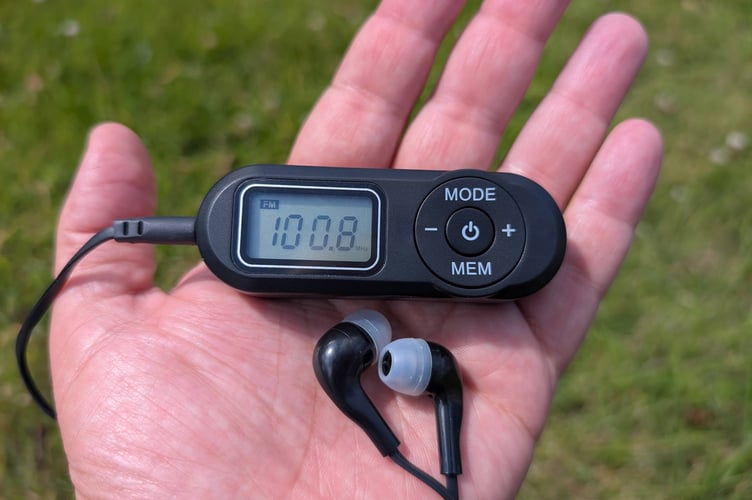 A CHBN Mini-FM Radio