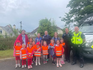 Liskeard Rainbows earn safety badges with help from local heroes
