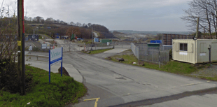 Residents near Liskeard issued with urgent warning amid large fire 