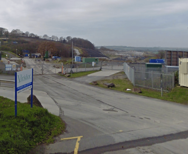 Residents near Liskeard issued with urgent warning amid large fire 