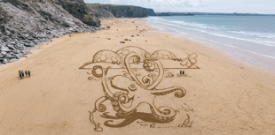 Sands transformed into a canvas for unique art installation