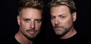 Chart-topping duo to perform night of iconic 90s pop anthems 