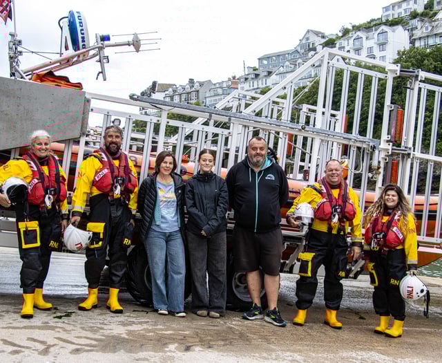 Boatyard’s lifesaving donation helps upgrade Looe RNLI equipment