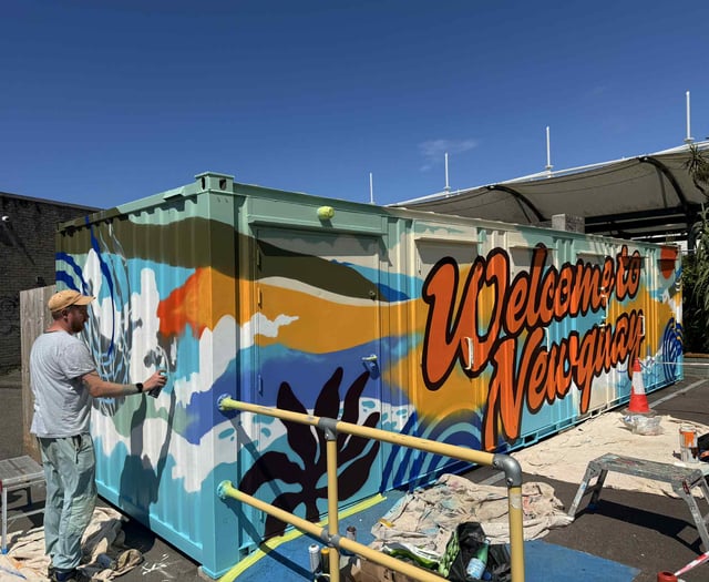 Colourful mural created to welcome people to the town