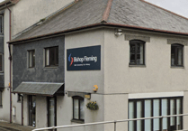 Truro accountants raise £4,000 for local hospice