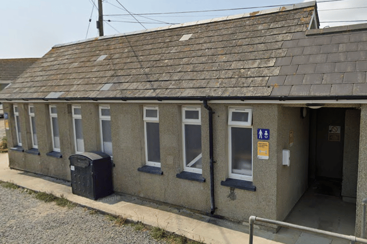 The public toilets at Praa Sands.