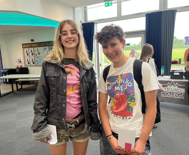 A stellar performance from diploma students Holly and Darcie